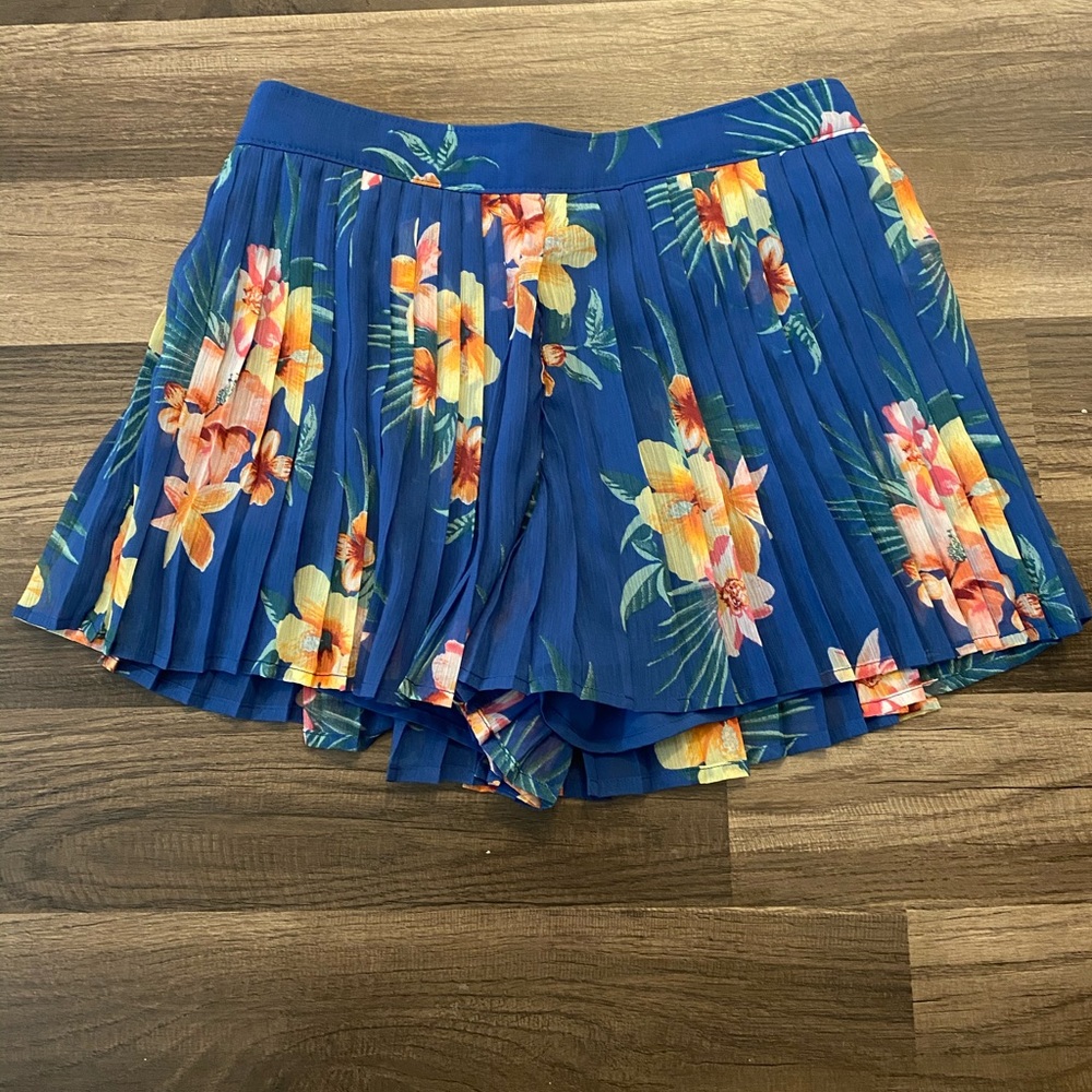 Abercrombie KIDS flowy floral shorts with pockets